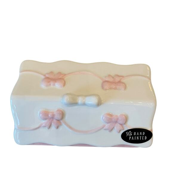 Gingerbread House Covered Butter Dish Hand Painted Pastel Pink & White NEW - Picture 11 of 14